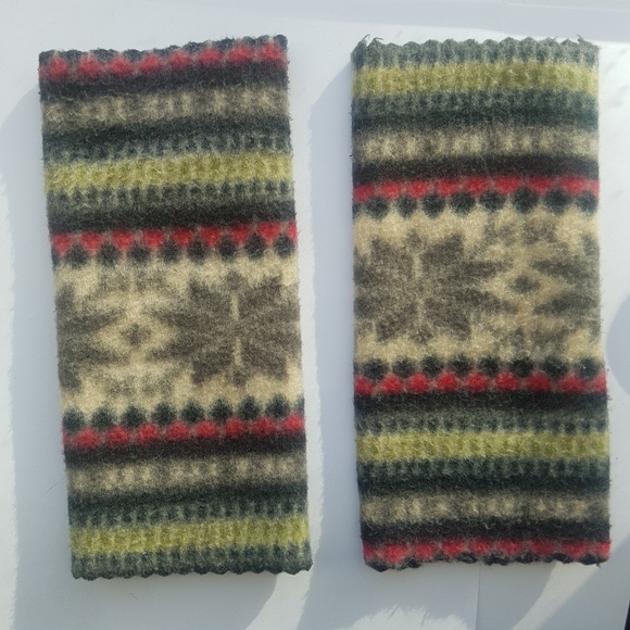 💲5️⃣ in 🛍️of2+  Wrist Warmers - Picture 2 of 7